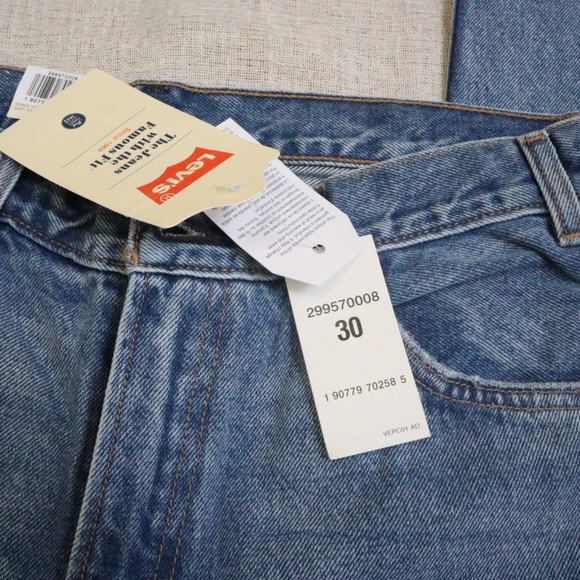 Levis 505 Cropped Raw Hem Slim Straight Jeans NEW - Picture 8 of 11
